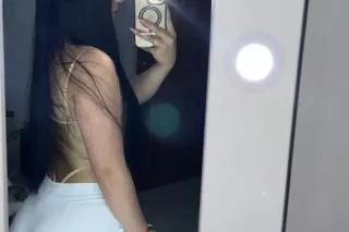 Beautiful sexy and beautiful L... - Image 1