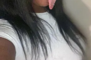 FACETIME SHOW AND GOOD PUSSY 💦... - Image 2