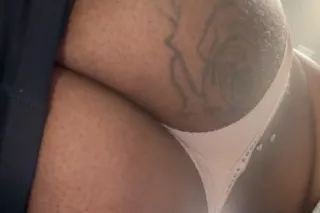 come olay with your dream girl... - Image 1