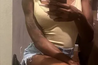 *specials* - 22 - Image 2