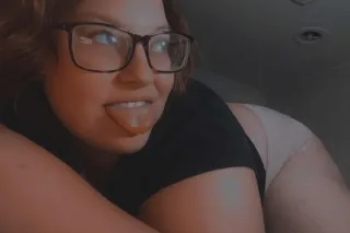 BBW PREGANT AND SINGLE here to play - Image 10