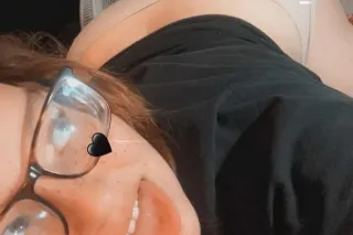 BBW PREGANT AND SINGLE here to play - Image 12