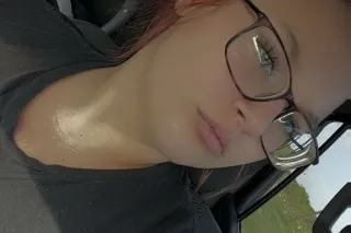 BBW PREGANT AND SINGLE here to... - Image 1