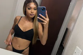 CUM SEE ME💕| roses donation🌹| INCALL ONLY - Image 1