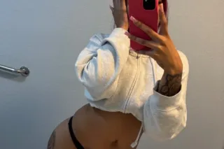 2 GIRL SPECIAL 24/7 - Image 3